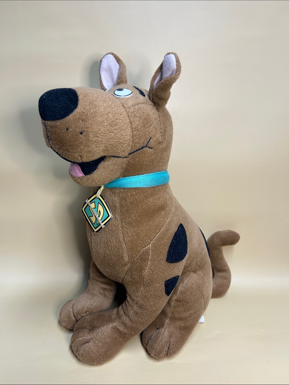 Scooby Doo Vintage Sitting Plush Stuffed Dog Gand Large 14 inches